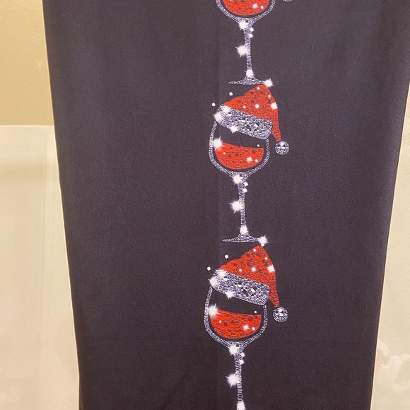 HOLIDAY CHEER LEGGINGS - Picture 7 of 11